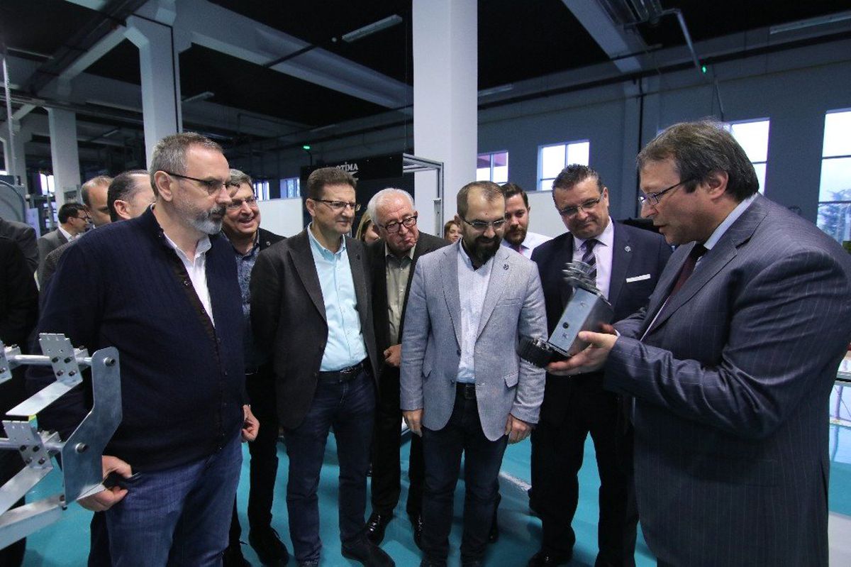 Balkantürksiad Yönetimi Bursa Model Fabrika\'yı Gezdi