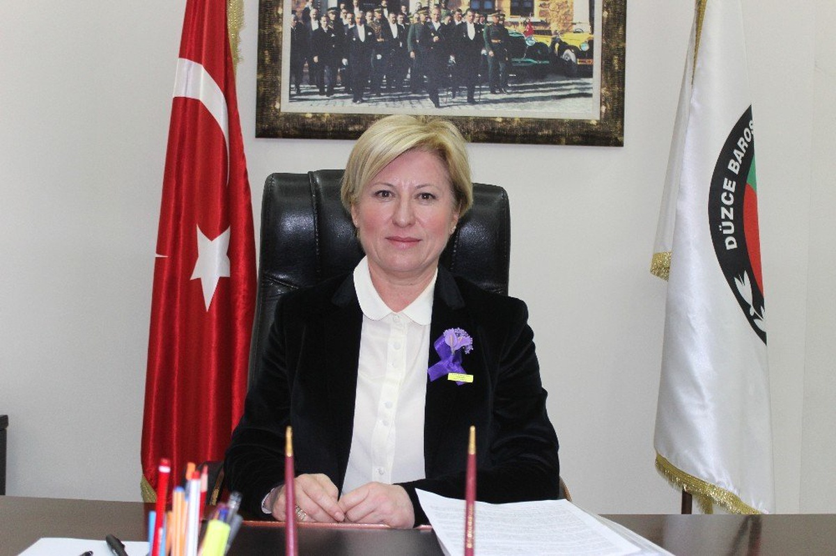 Baro Başkanı Azade Ay, Türkçülük Günü\'nü Kutladı