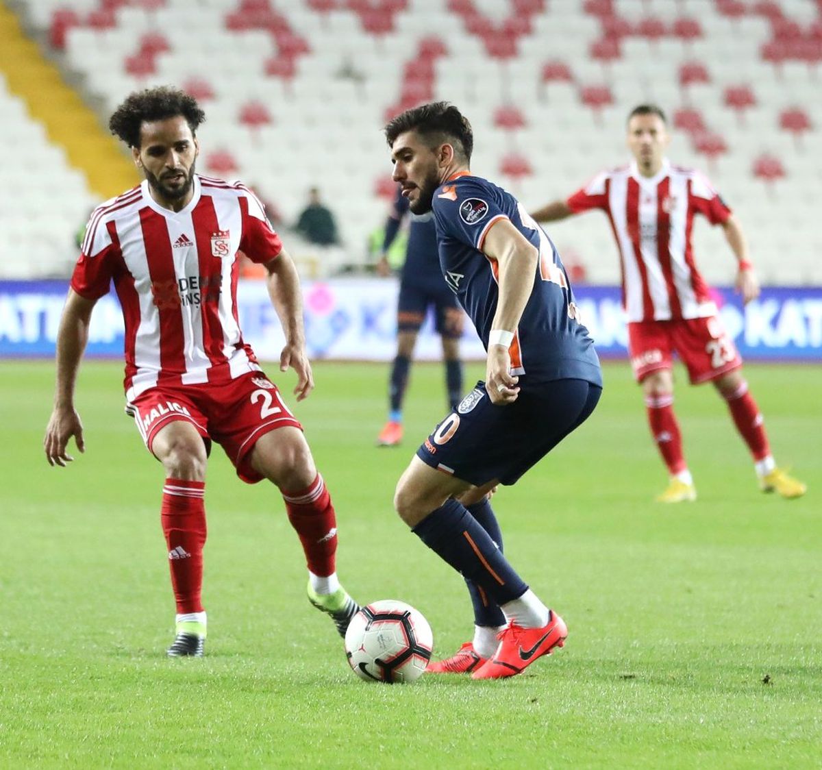 Başakşehir\'e Ağır Darbe