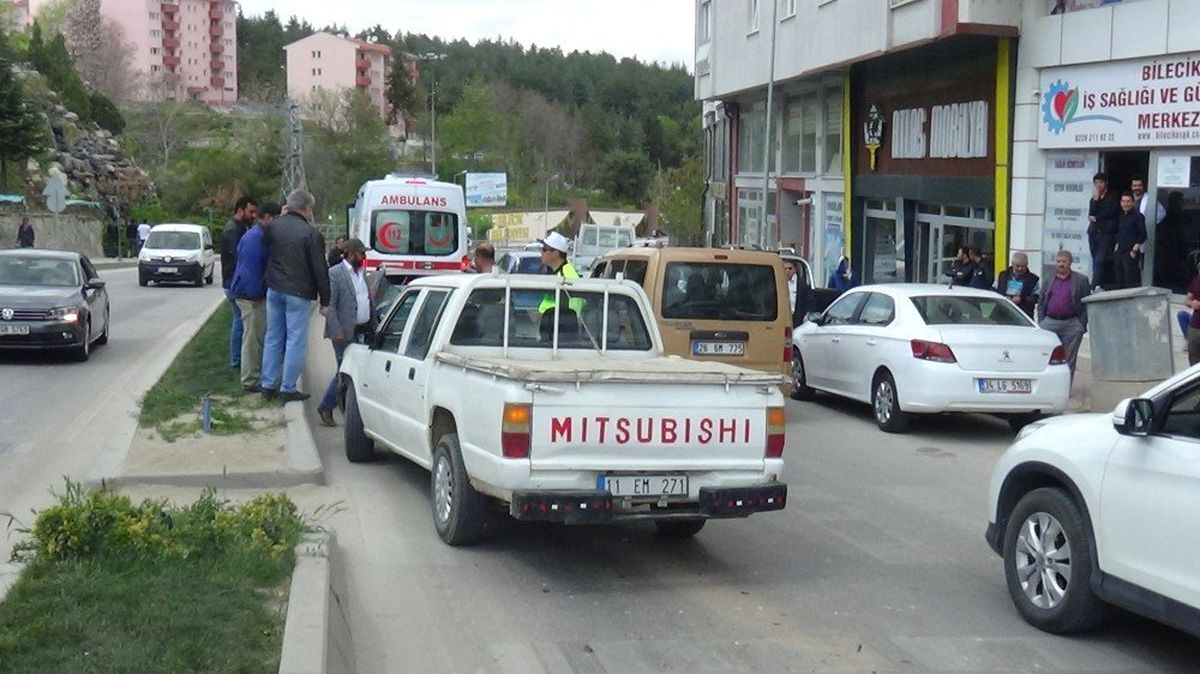Bilecik\'te Trafik Kazası: 2 Yaralı