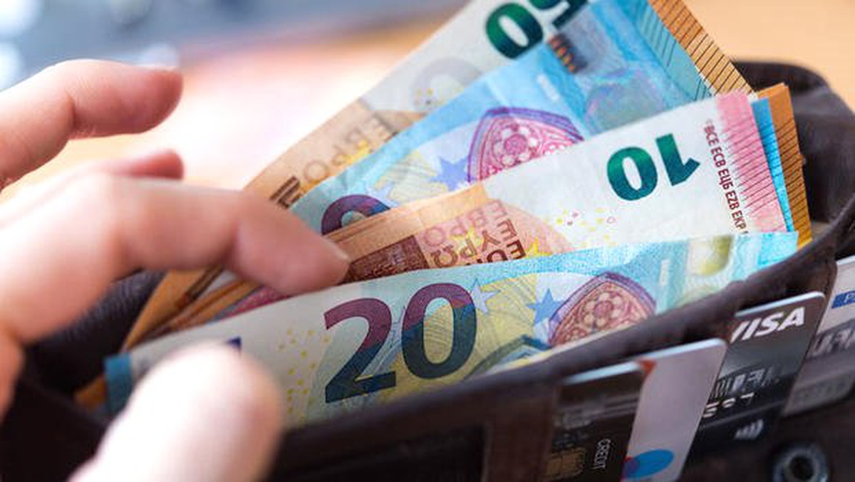 Burası Almanya: Fakirlik Sınırı 2024 Euro, Emekli Maaşları 814 Euro