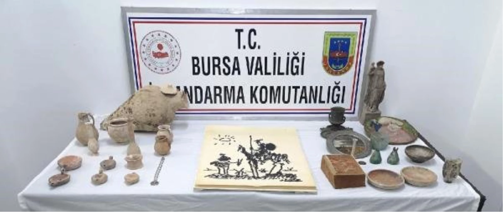 Bursa\'da Tarihi Eser Kaçakçıları Suçüstü Yakalandı