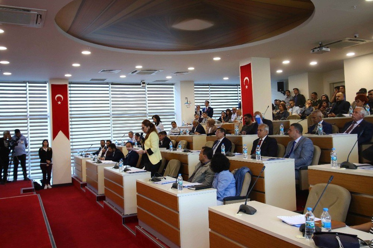 Çocuk İstismarıyla Mücadelede Örnek Karar: \'Çocuk Masası\' Kuruluyor