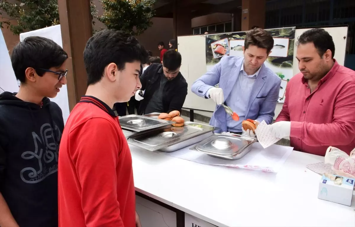 Çocuklar "Balık Burger" ile Tanıştı