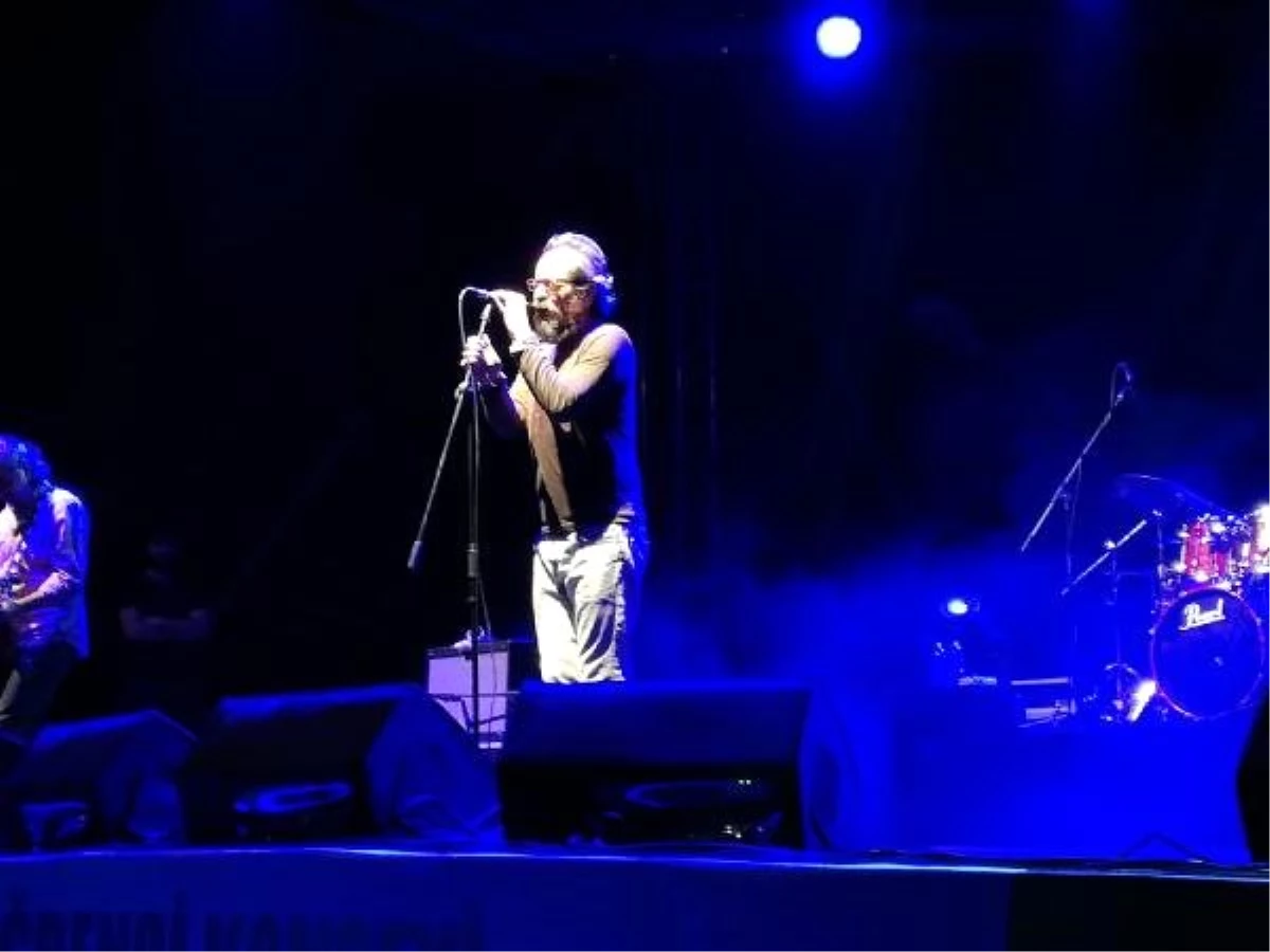 Çomü Gençlik Festivali\'nda Feridun Düzağaç Konseri