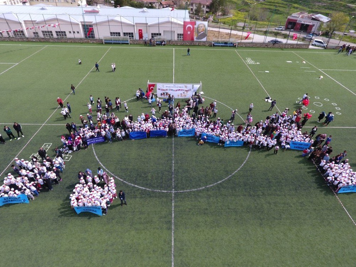 Divriği Geleneksel Çocuk Oyunları Şenliği