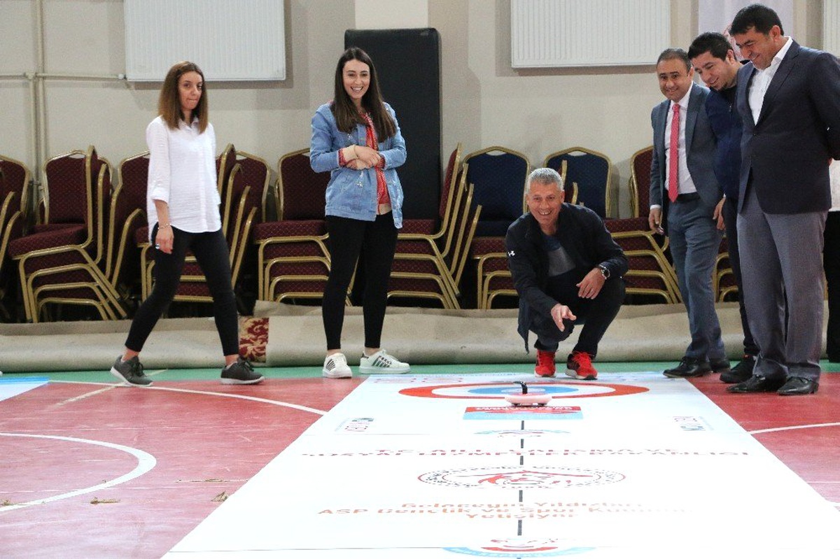 Elazığ\'da "Floor Curling" Bölge Toplantısı ve Eğitimi