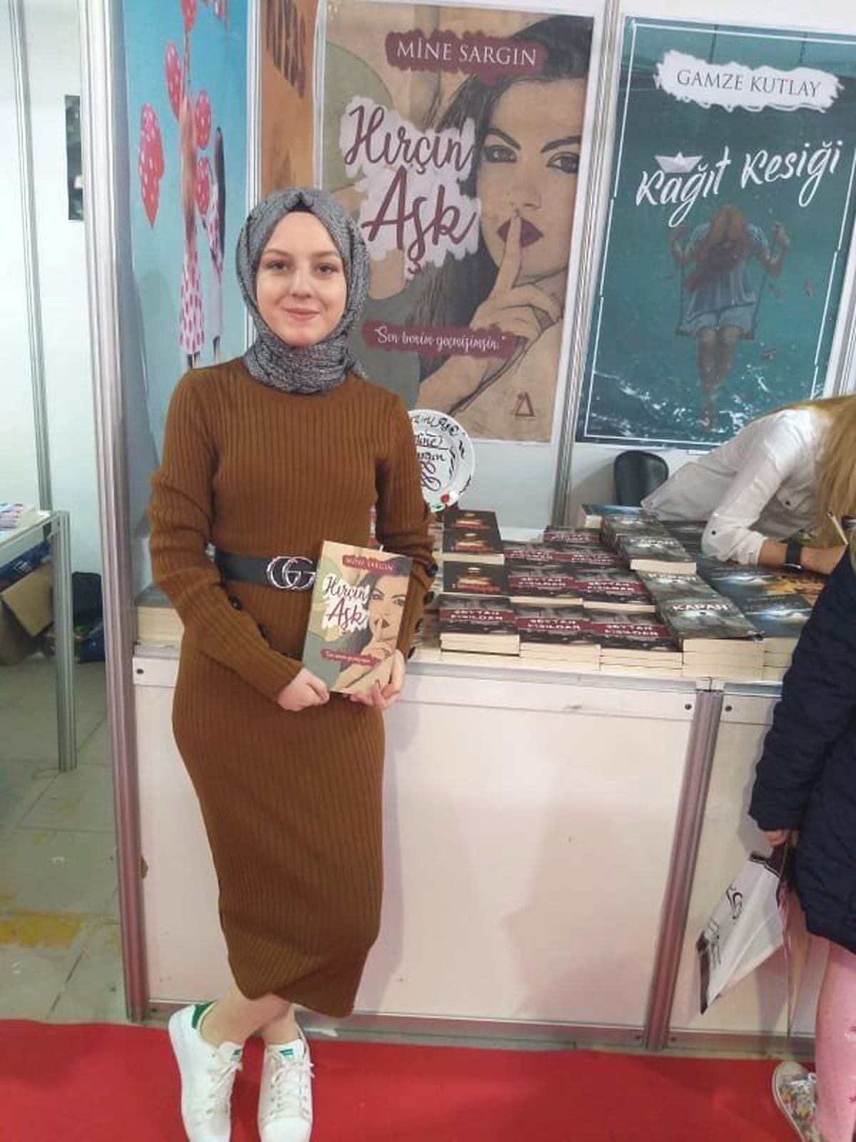 Emyo Öğrencisi Mine Sargın\'ın Yazdığı Kitap İlgi Görüyor