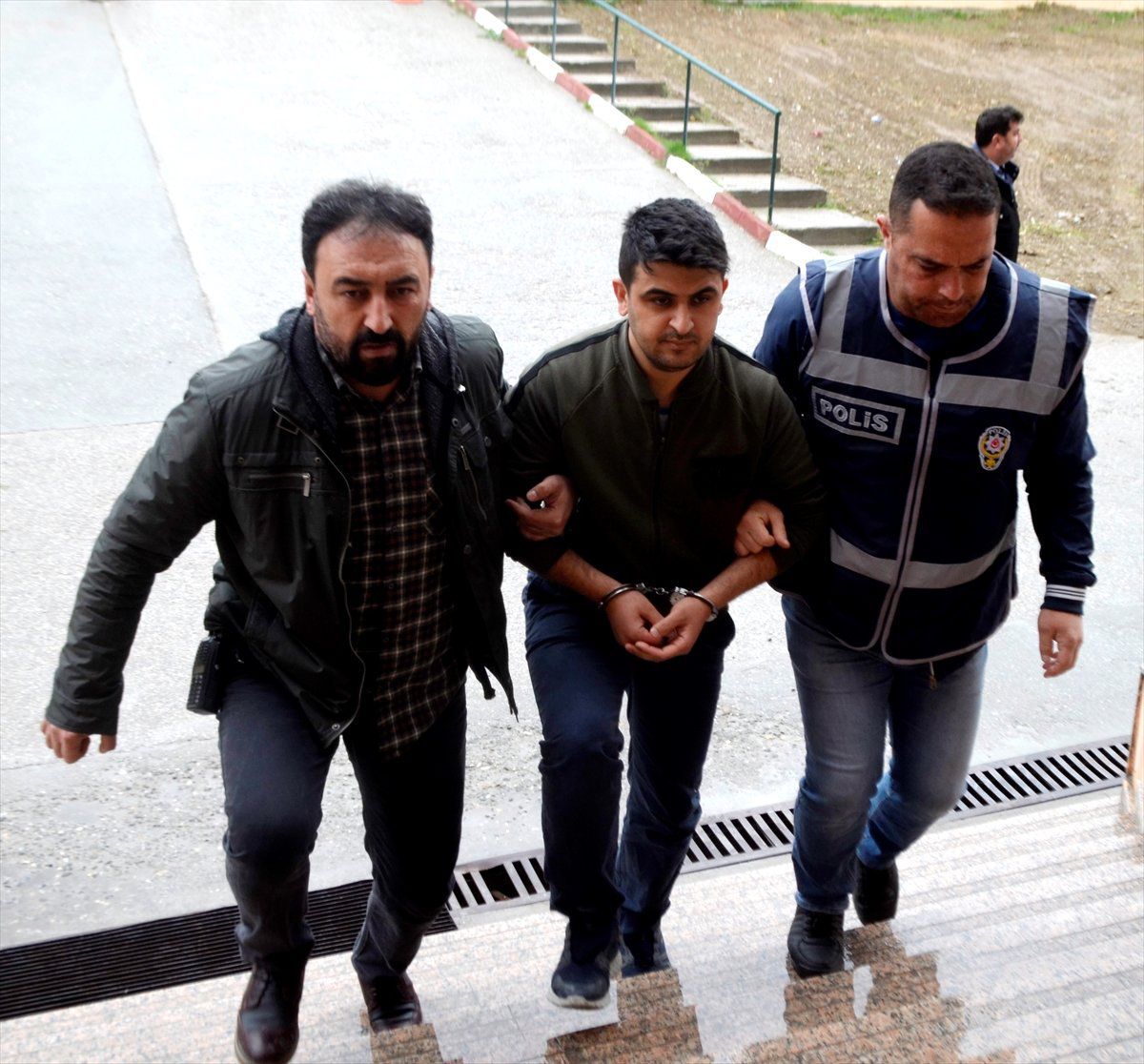 Fetö\'ye Yönelik "Ankesörlü Telefon" Operasyonu