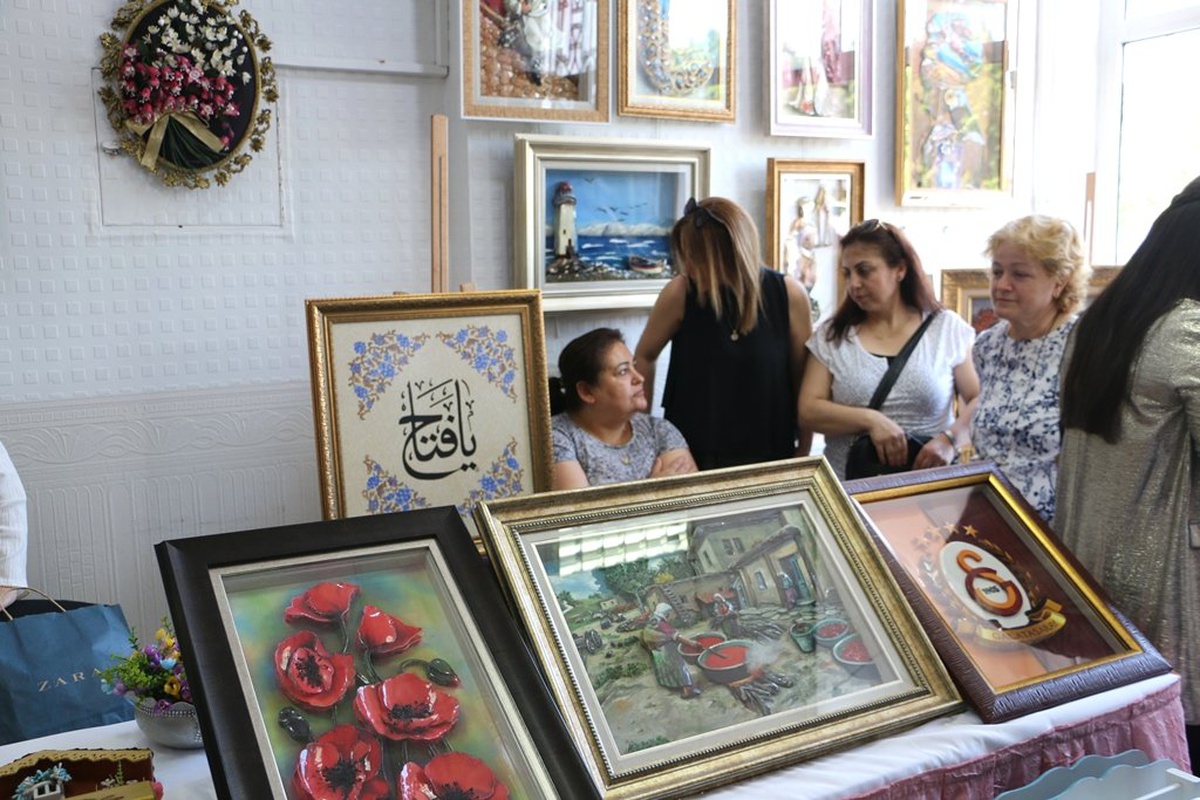 Hatmek Kursiyerlerinden El Emeği Göz Nuru Sergi