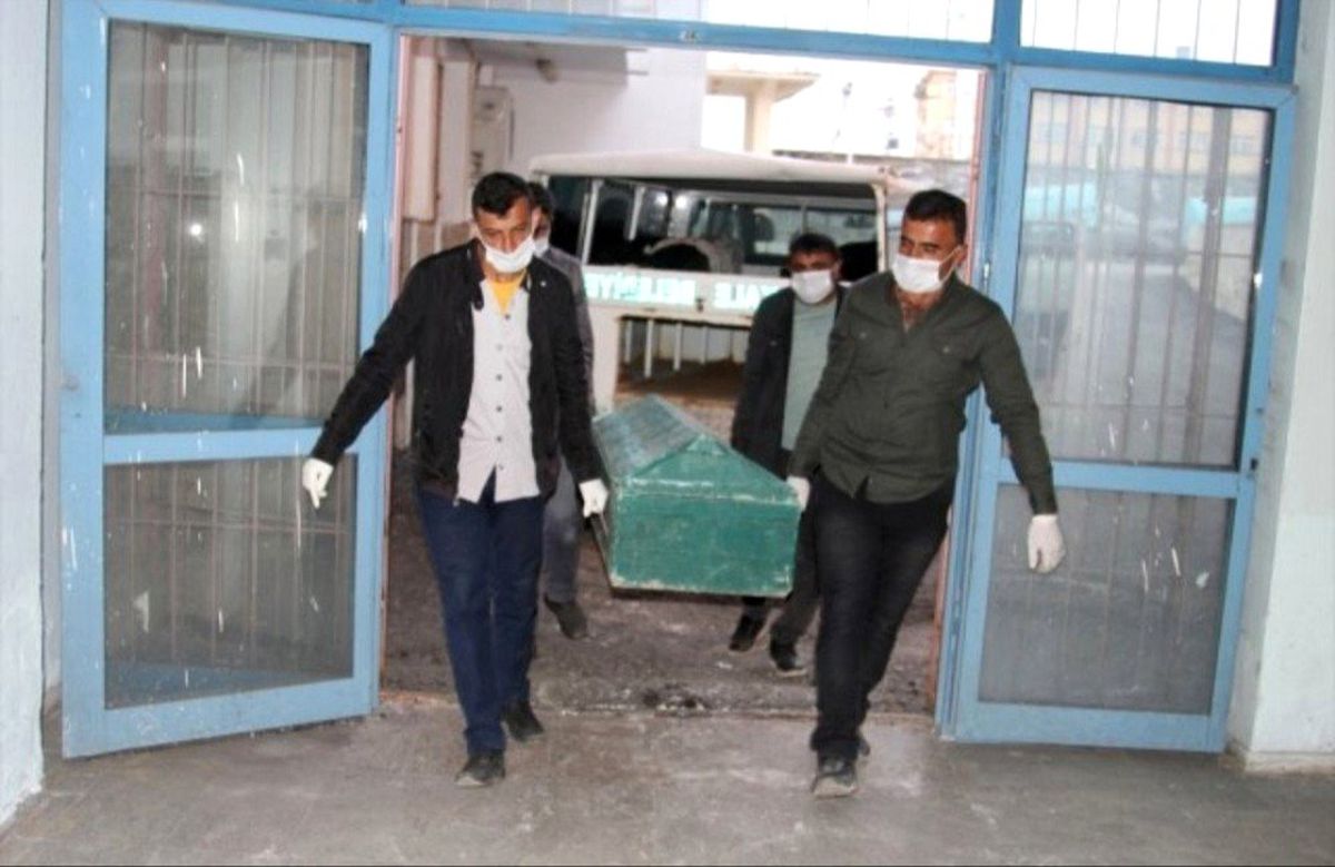 İran Sınırında 6 Erkek Cesedi Bulundu