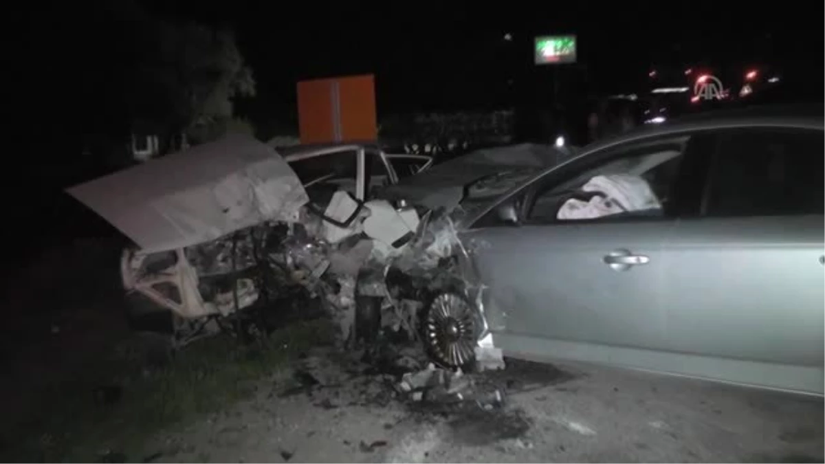 İzmir\'de Trafik Kazası: 1 Ölü, 3 Yaralı