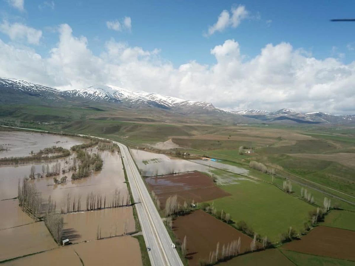 Karasu Nehri Taştı, Tarım Arazileri Sular Altında Kaldı