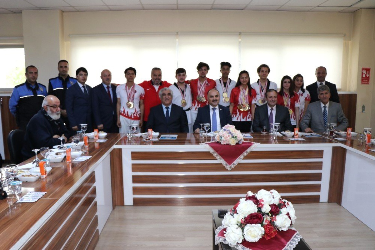Kayseri Valisi Şehmus Günaydın: "Çocuklarımızı Sokaktaki Tehlikelerden Korumak Zorundayız"