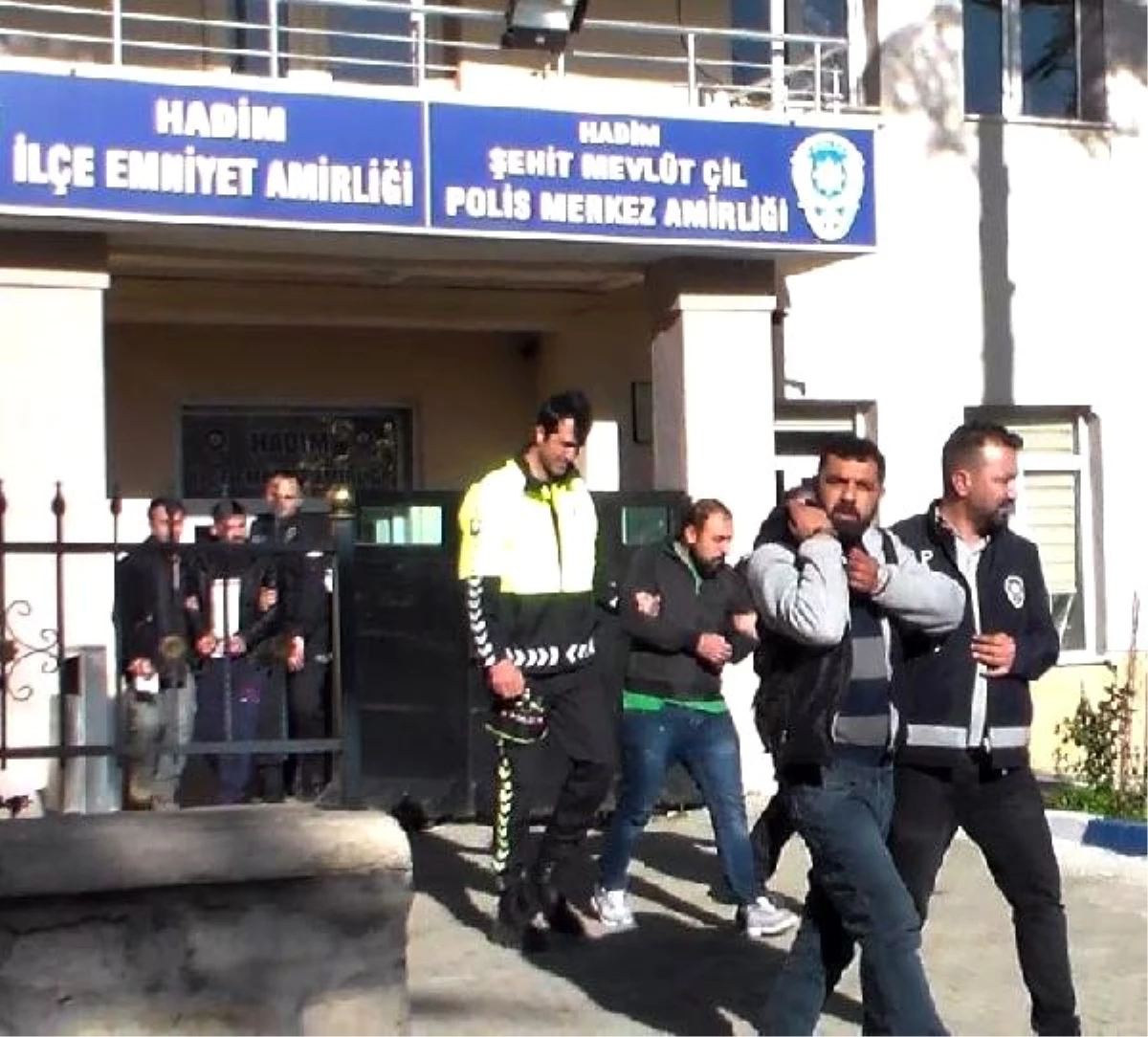 Konya\'da Uyuşturucu Operasyonu: 3 Kişi Tutuklandı