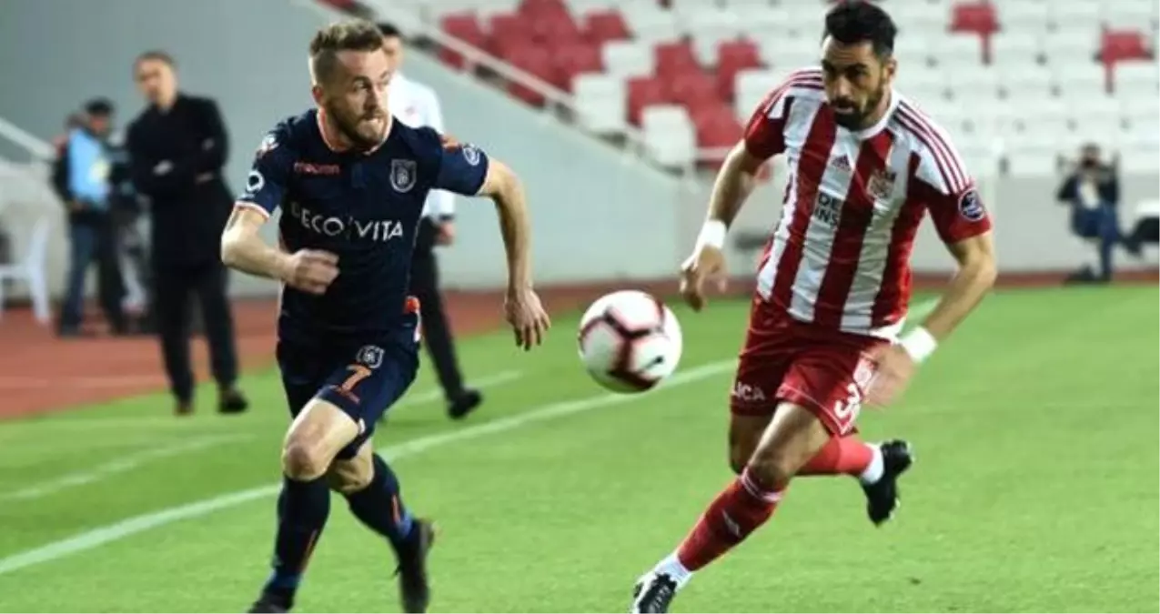 Medipol Başakşehir, Sivasspor ile 0-0 Berabere Kaldı