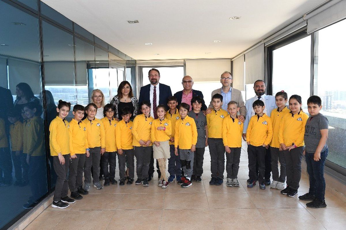 Miniklere Başkan Gümrükçü\'den Yerel Yönetim Dersi