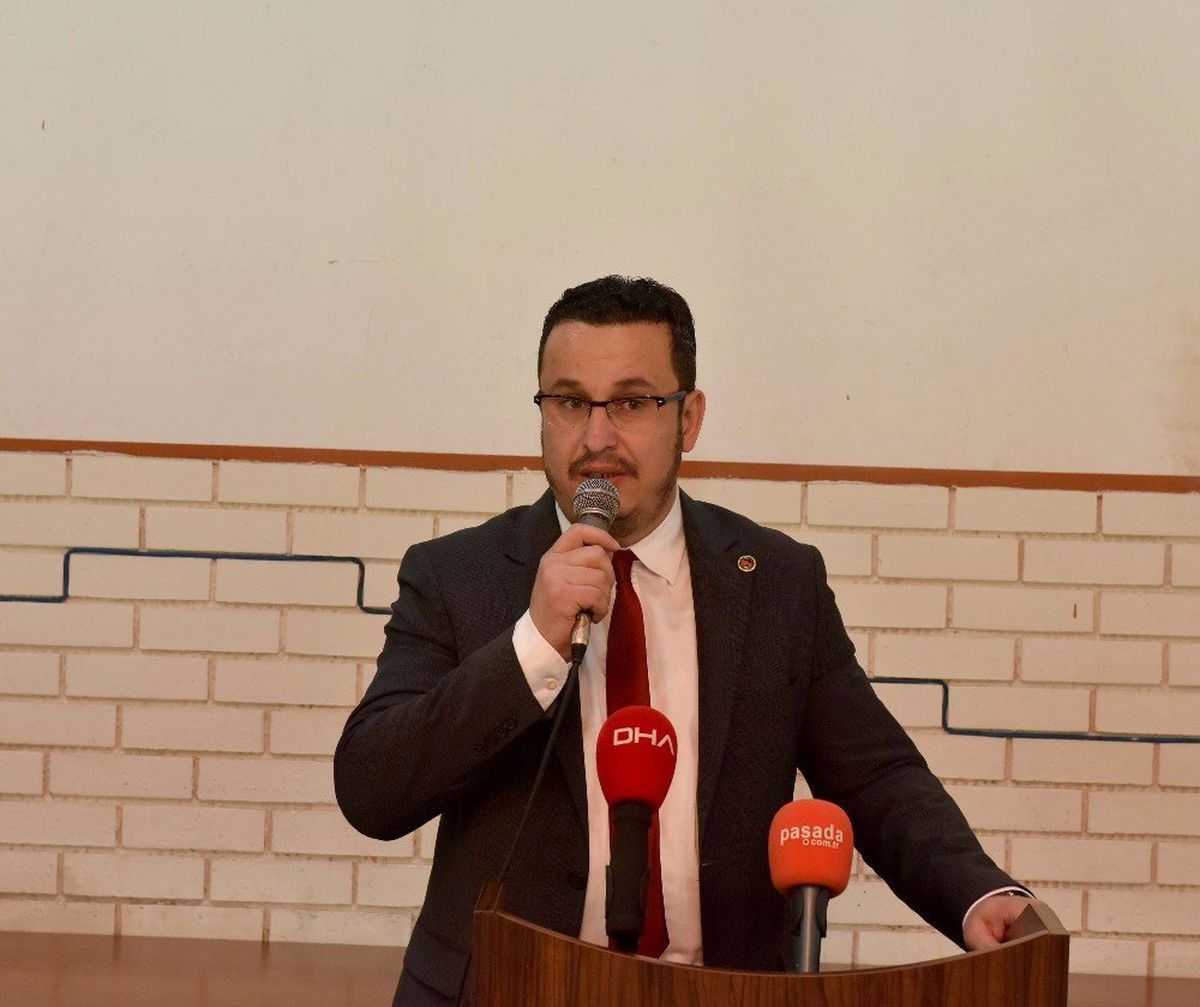 Mustafakemalpaşa\'da Muhtarlara Eşit Hizmet Mesajı