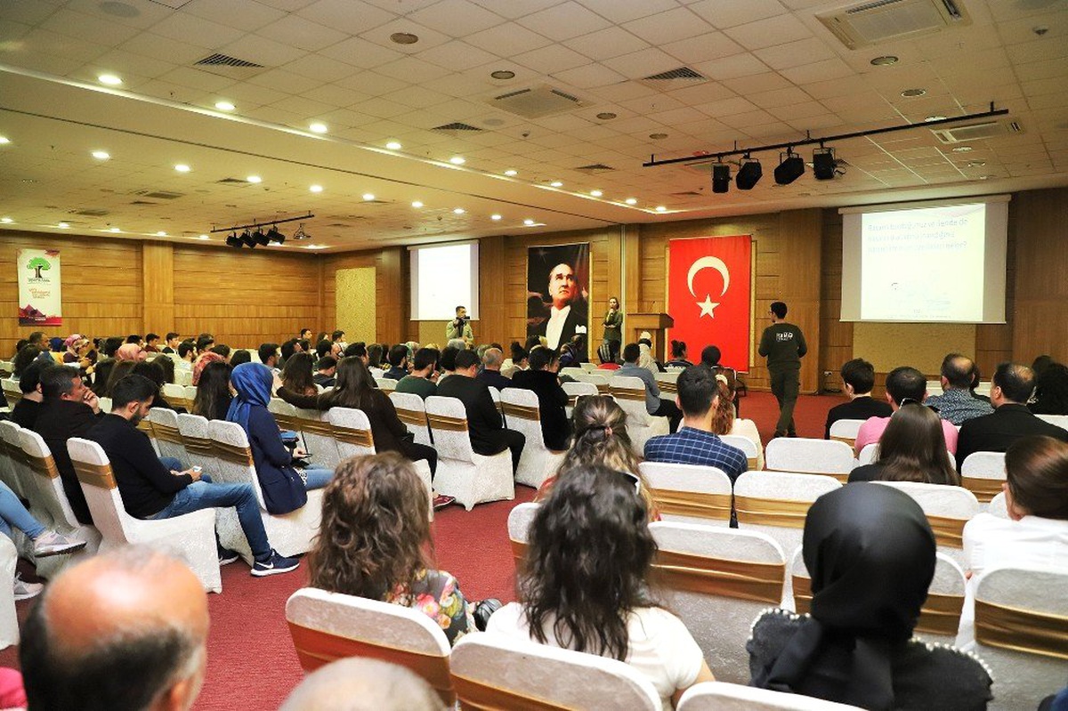Öğrencilerde Azim ve Motivasyon\' Semineri