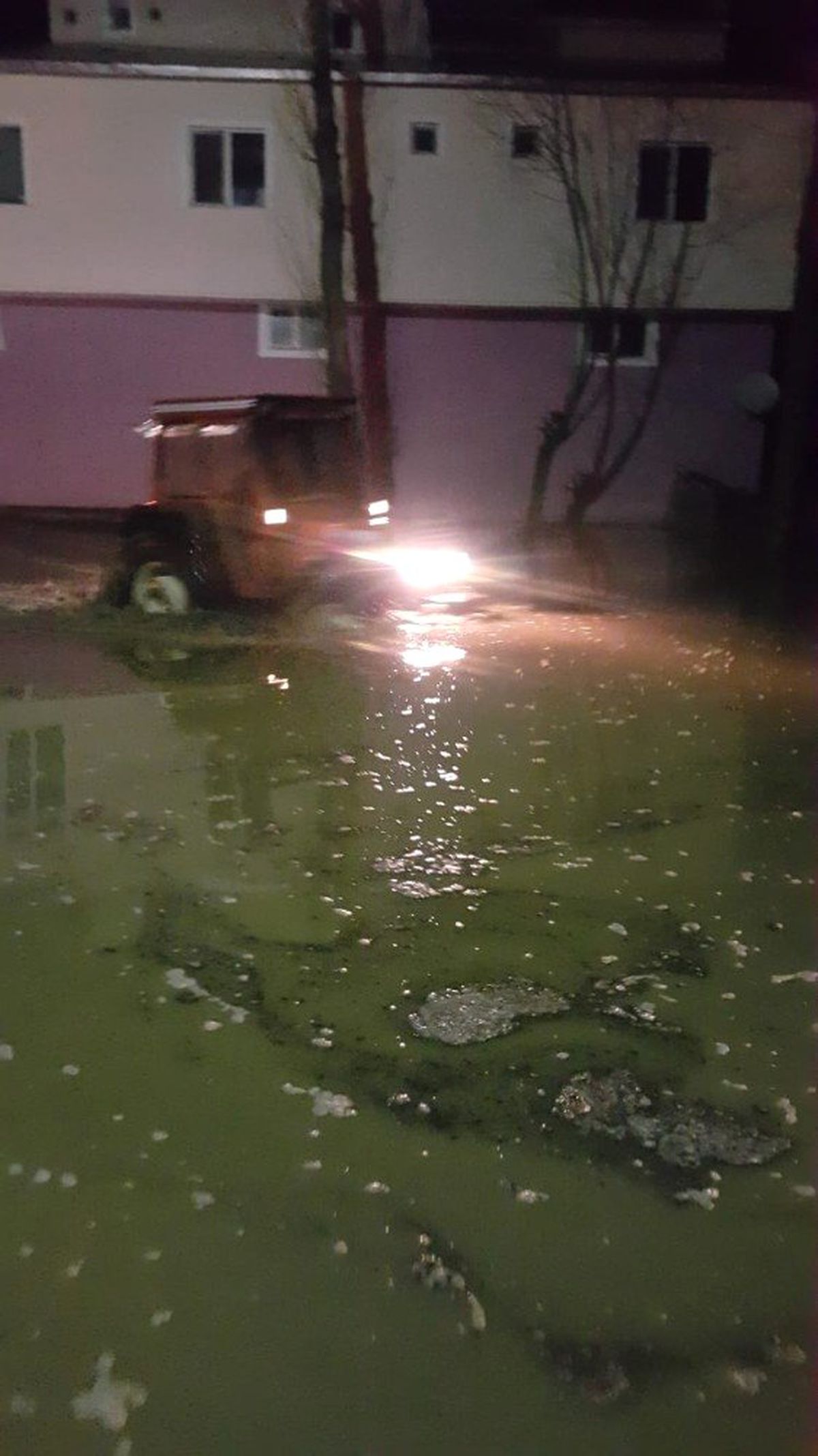 Pasinler\'de Yoğun Yağış Sele Neden Oldu