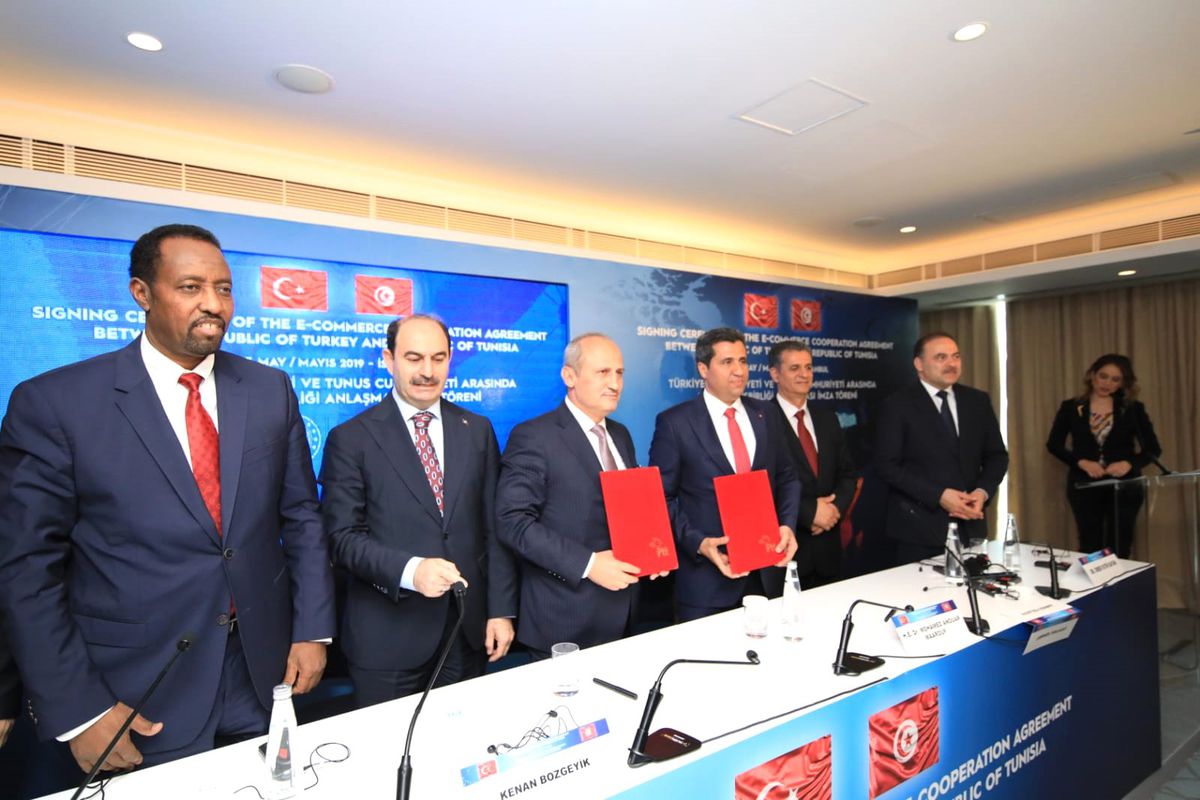 Ptt\'den E-Ticaret\'te Afrika Atılımı
