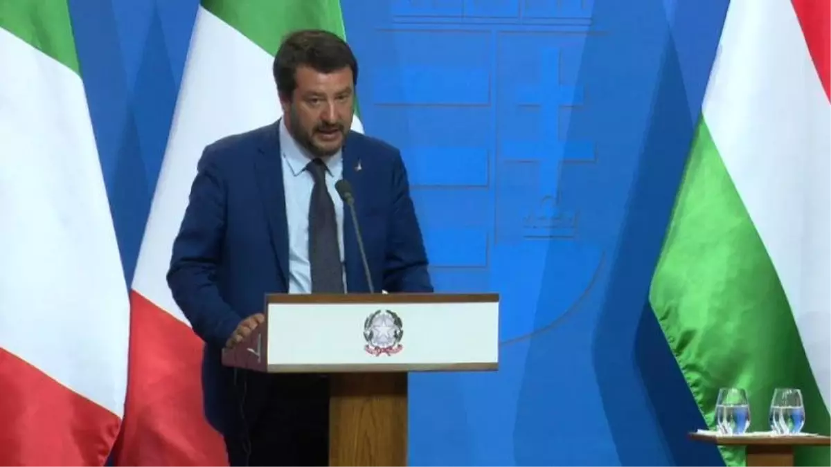 Salvini: Avrupa İslamcı Halifelik Haline Dönüşebilir, Engellemek İçin Elimden Geleni Yapacağım