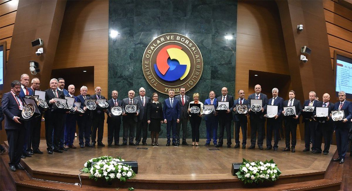 Stso Başkanı Kuzu\'ya Hizmet Şeref Ödülü