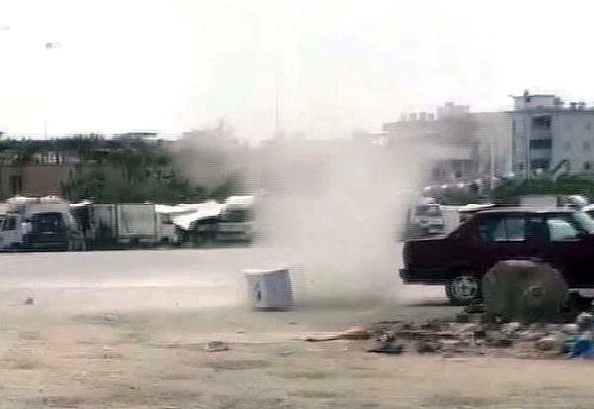 Tarsus\'ta Pazar Yerinde Çıkan Hortum Korkuttu