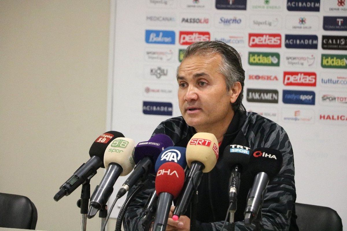 Uzğur: "Ligin Sıkıştığı Son Haftalarda Bir Puan Bile Çok Önemli"
