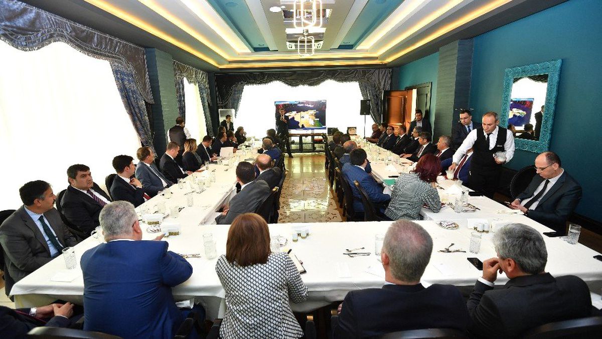 Vali Gül, "Bölgemizi Tanıtmak İçin Birlikte Hareket Etmeliyiz"