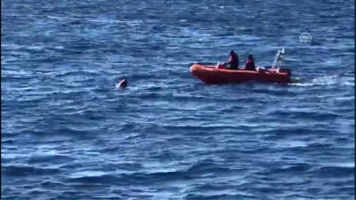 Yüzerek Yunanistan Adasına Kaçmaya Çalışırken Yakalandı