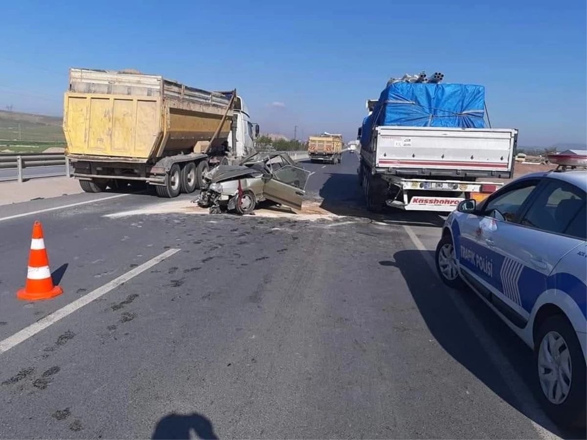 Afyonkarahisar\'da Trafik Kazası, 2 Ağır Yaralı