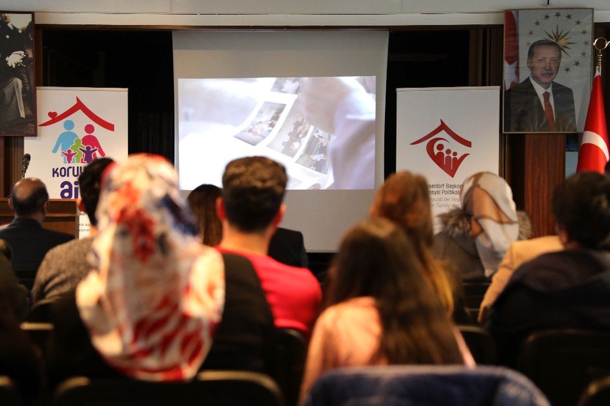 Almanya\'da Koruyucu Aile Bilgilendirme Semineri Düzenlendi