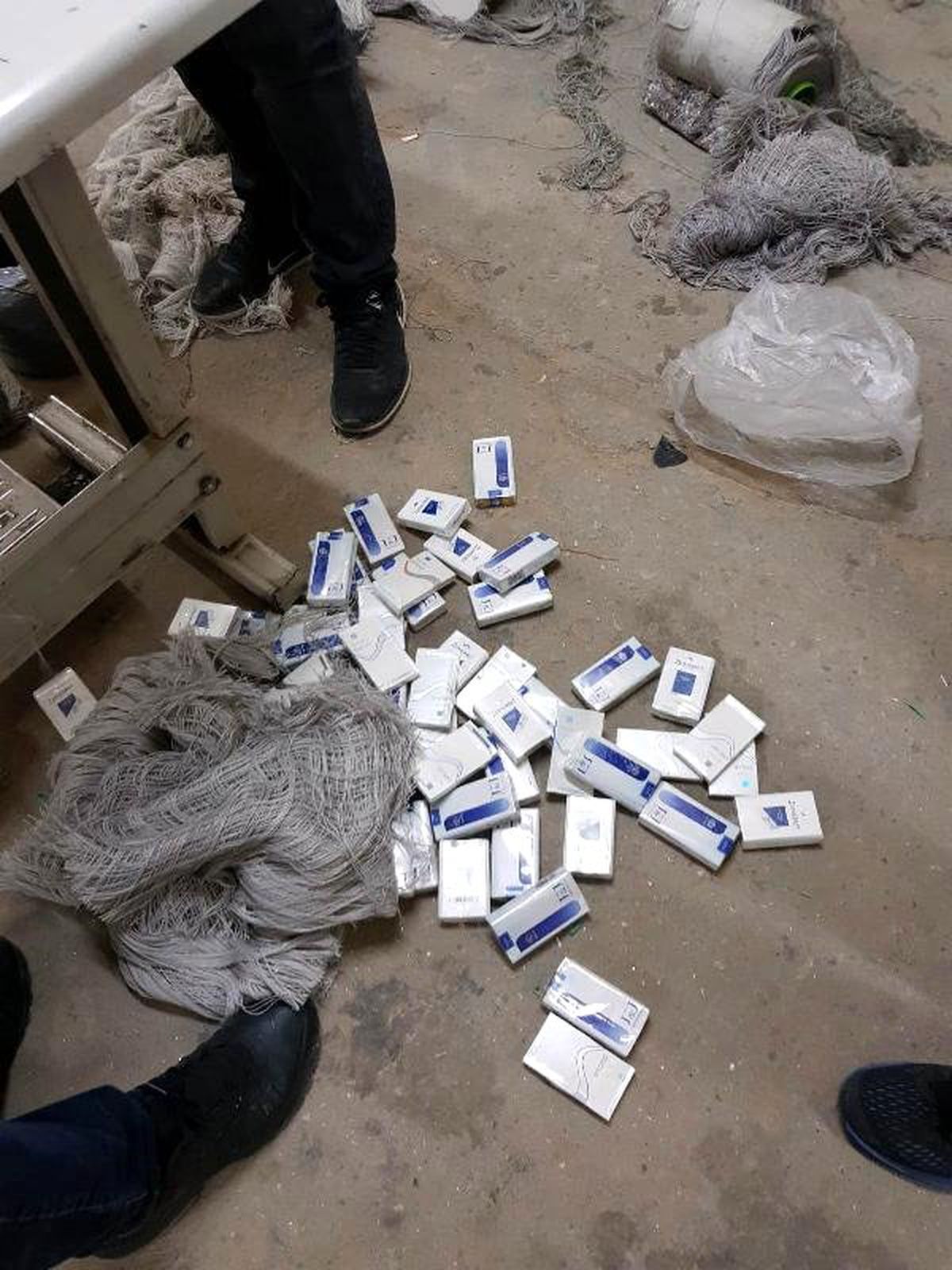Ankara\'da 12 Bin Paket Kaçak Sigara Ele Geçirildi