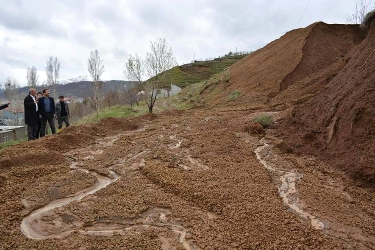 Aşırı Yağışlar Tatvan\'da Hasara Neden Oldu