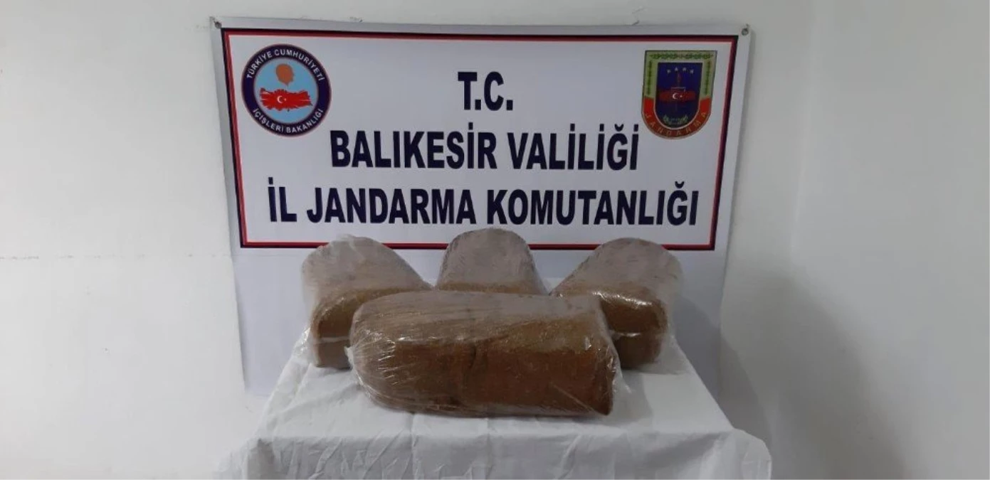 Balıkesir\'de Kaçak Tütün Operasyonu