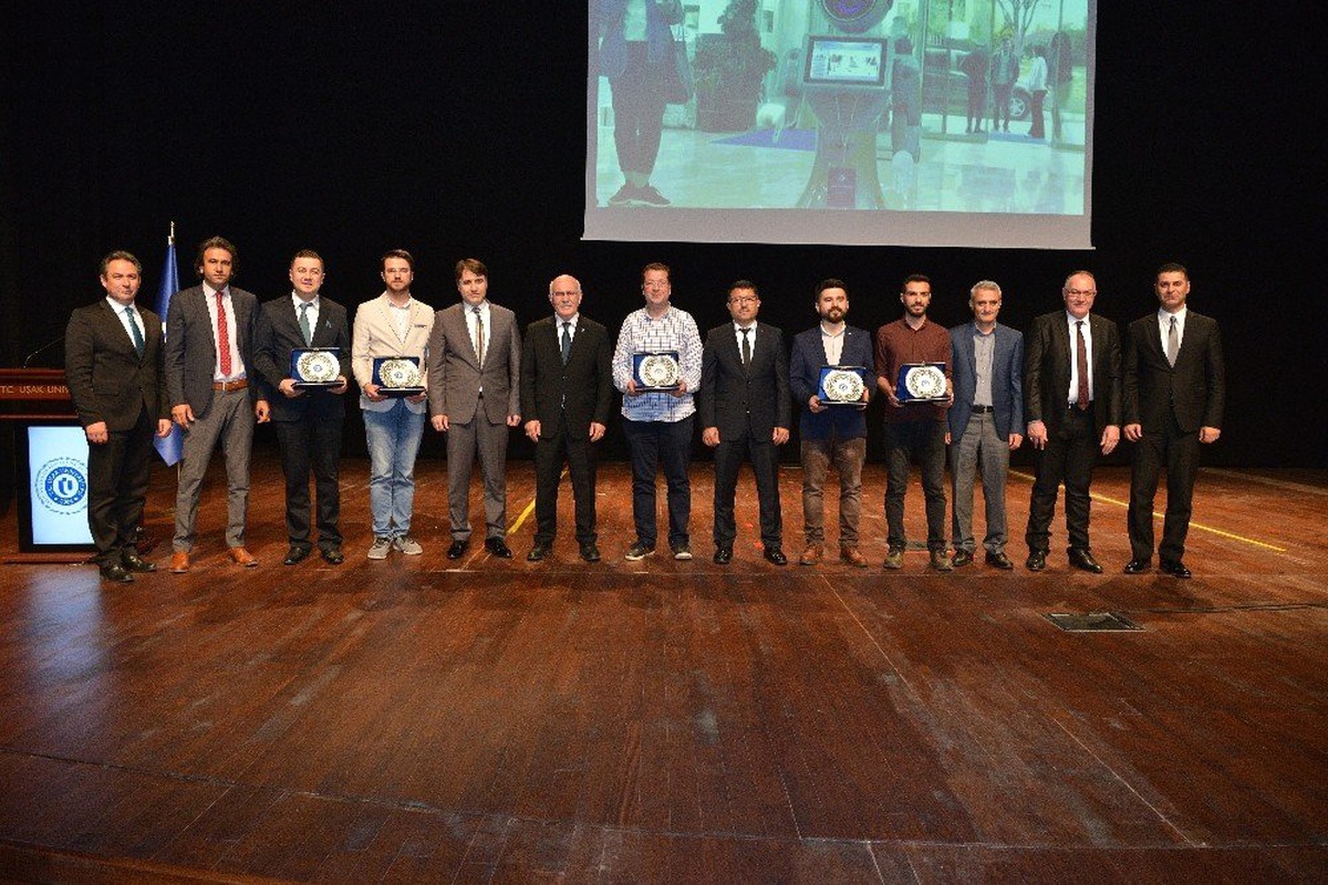Buluşak Lise Öğrencileri Arası Proje Yarışması Finali Yapıldı