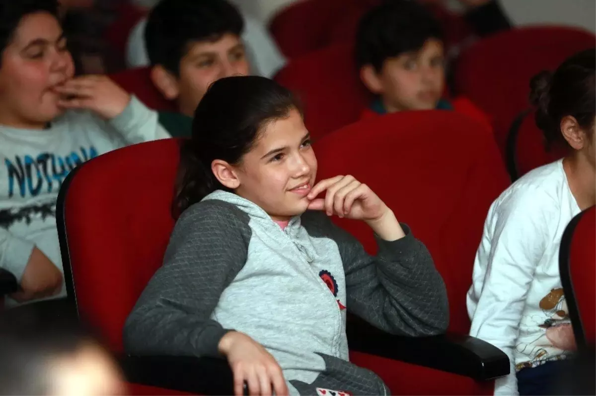 Çocuklara Tiyatro ile Mesaj