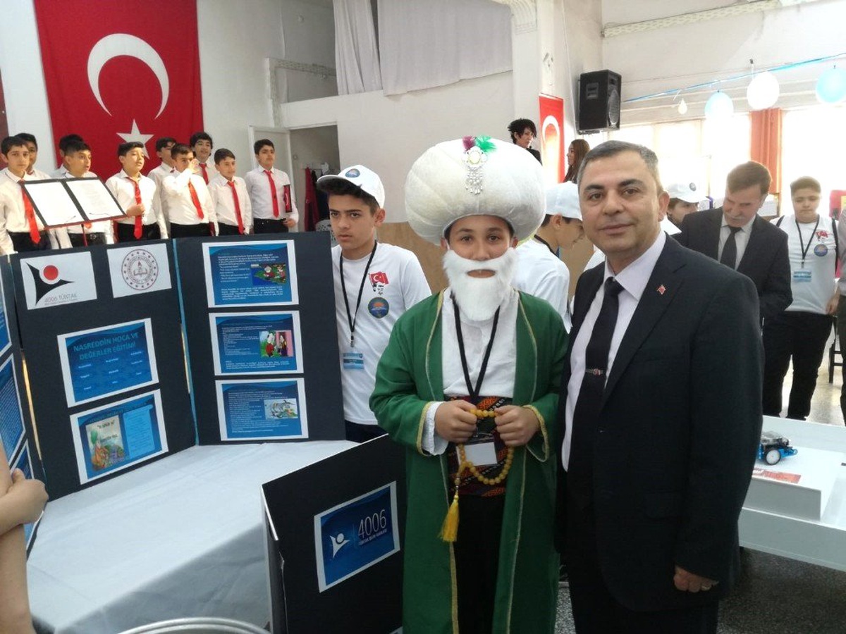Eskişehir Battalgazi Orataokulu\'ndan \'Tubitak 4006 Bilim Fuarı Sergisi\'