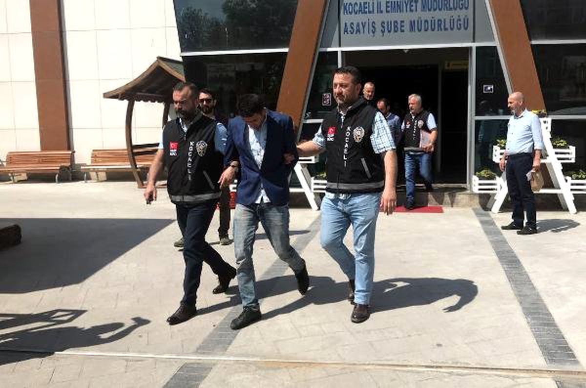 Gasp Olayında Kullandıkları Otomobili Satarken Noterde Yakalandılar