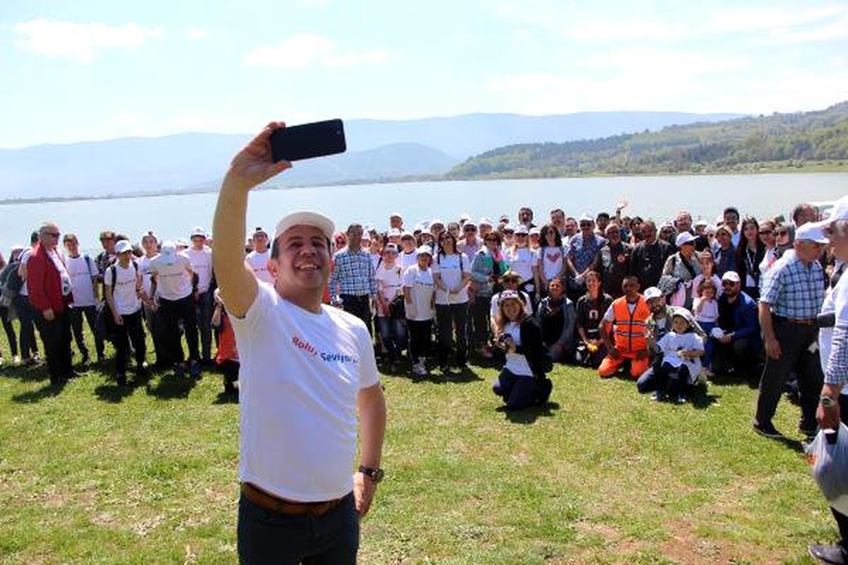 Gölköy Barajı Mesire Alanında Çöp Toplayıp, Temizlik Yaptılar