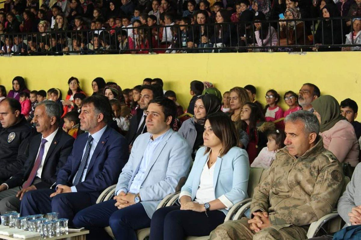 Hamur\'da Çocuk Şenliği