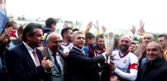 Hekimoğlu Trabzon, Şampiyonluk Kupasını Kaldırdı