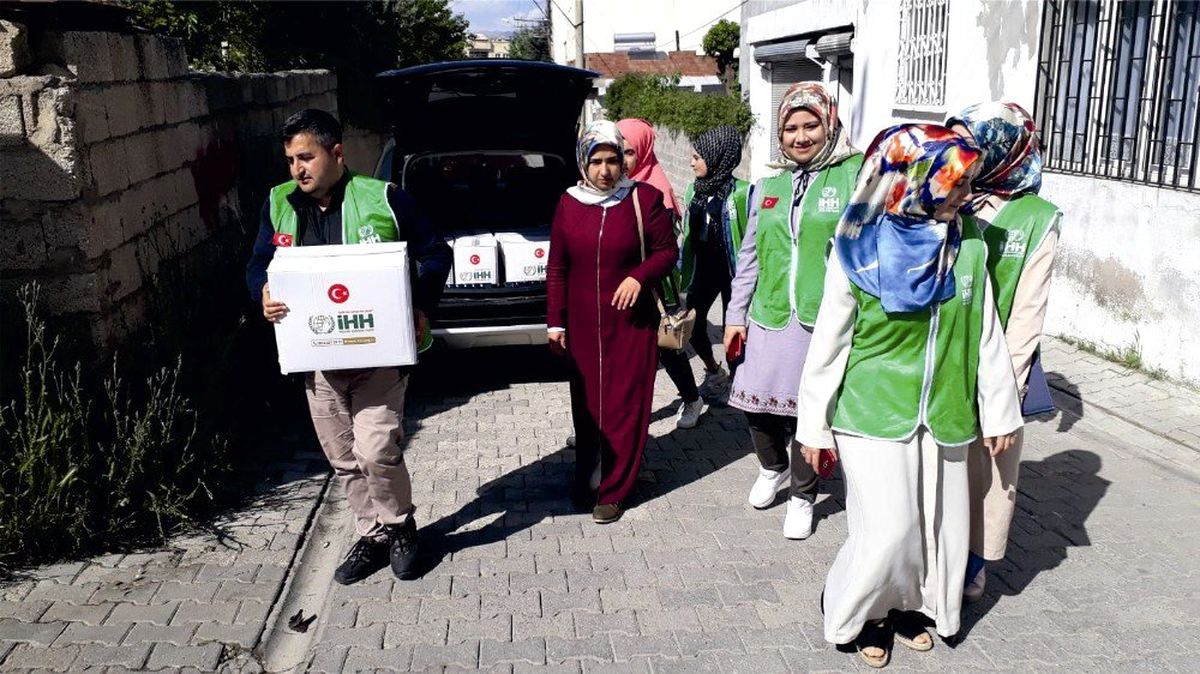 Kahta İhh\'dan "Ramazan" Yardımları