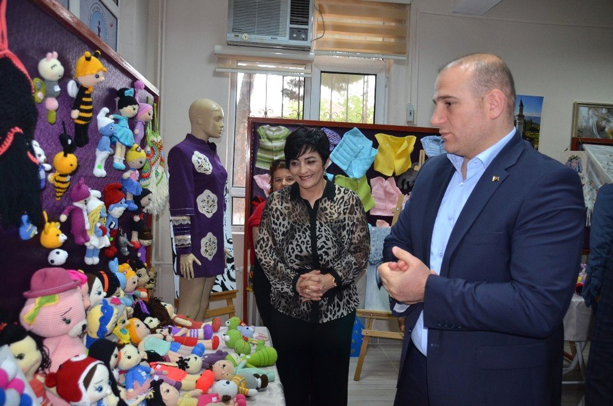 Kargı Hem\'in Yılsonu Sergisi Büyük Beğeni Topladı