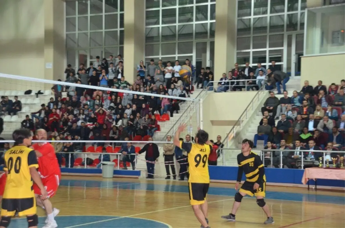 Kargı Kaymakamlığı Voleybol Turnuvası Tamamlandı