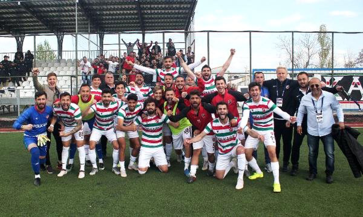 Karşıyaka\'nın Play-Off\'taki Rakibi Van Bşb