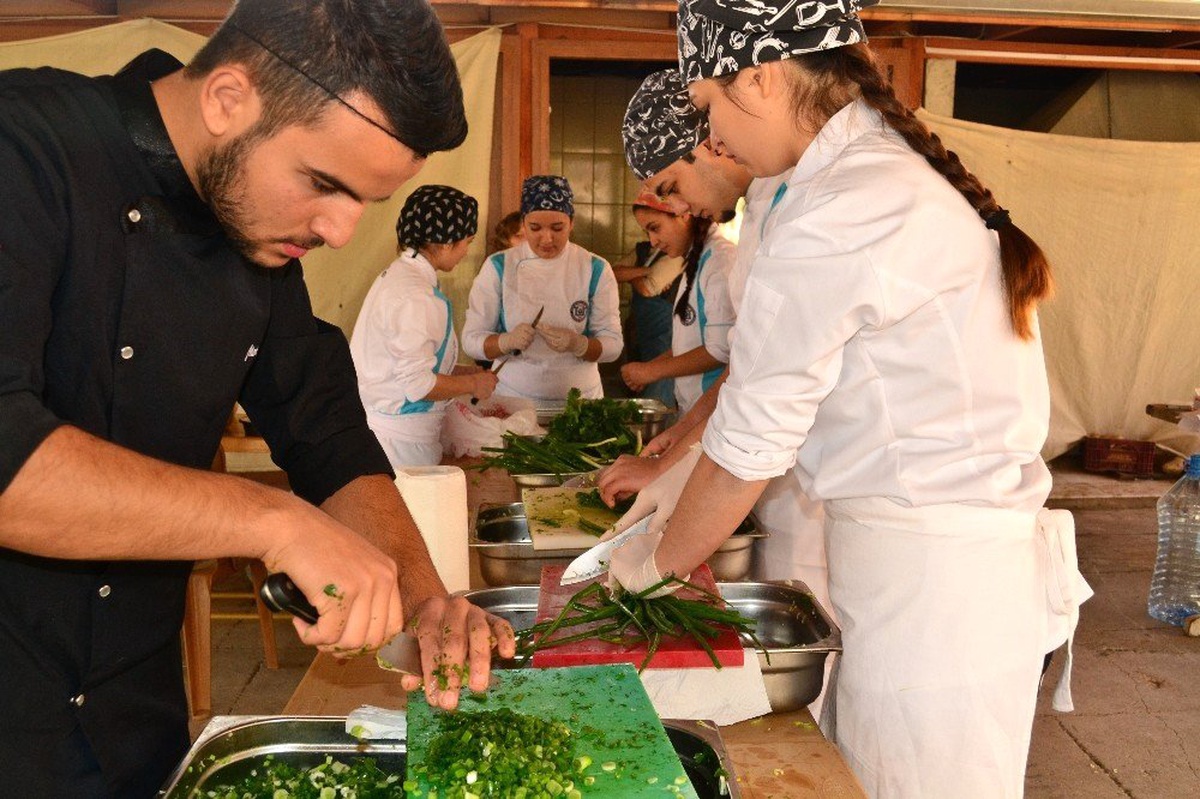 Kaşopita\' 3ı. Uluslararası Turizm ve Kültürel Miras Kongresinde Tanıtıldı