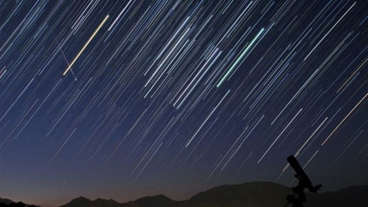 Kendinizi Görsel Şölene Hazırlayın: Bu Geceki Meteor Yağmuru Nasıl İzlenir?