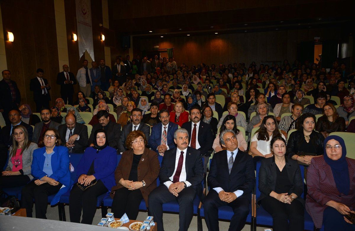 Mucur\'da Kadın Girişimciler Kooperatifi ile Sosyal Gelişim Merkezi Atölyesi Açıldı